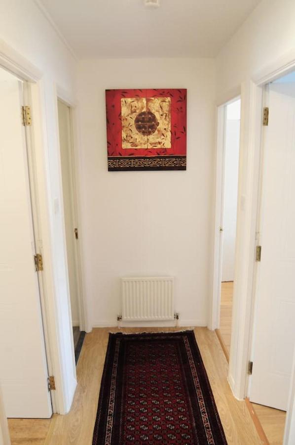 Peaceful And Quiet Apartment In A Bustling City Edinburgh Exterior photo